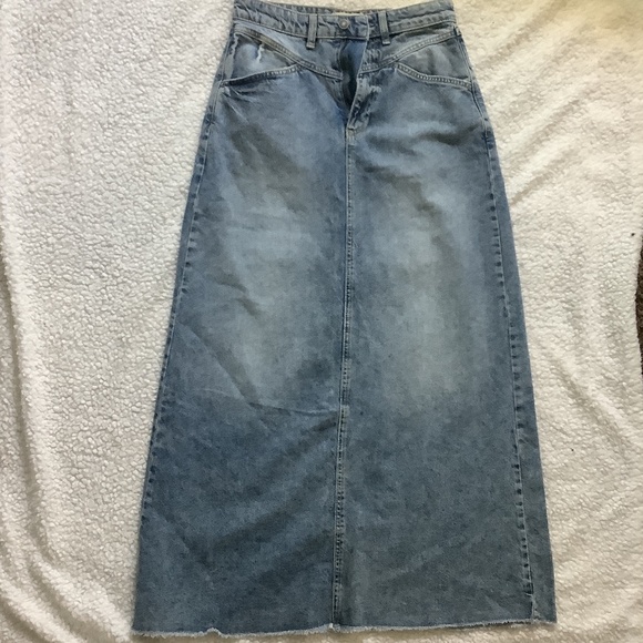 We the Free 14.5 in waist come as you are denim skirt nwt - Picture 3 of 10